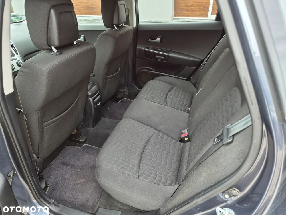 Kia Ceed - 15