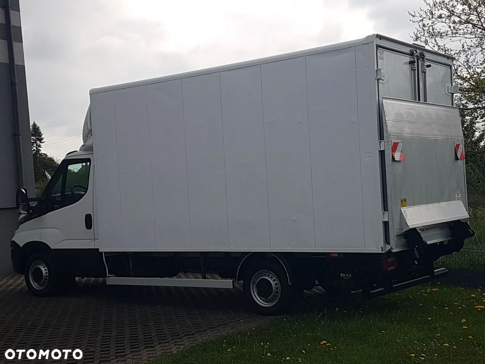 Iveco 35S15 WINDA 8EP KONTENER 4,22x2,11x2,14 DAILY KLIMA KRAJOWY 3,0 - 3