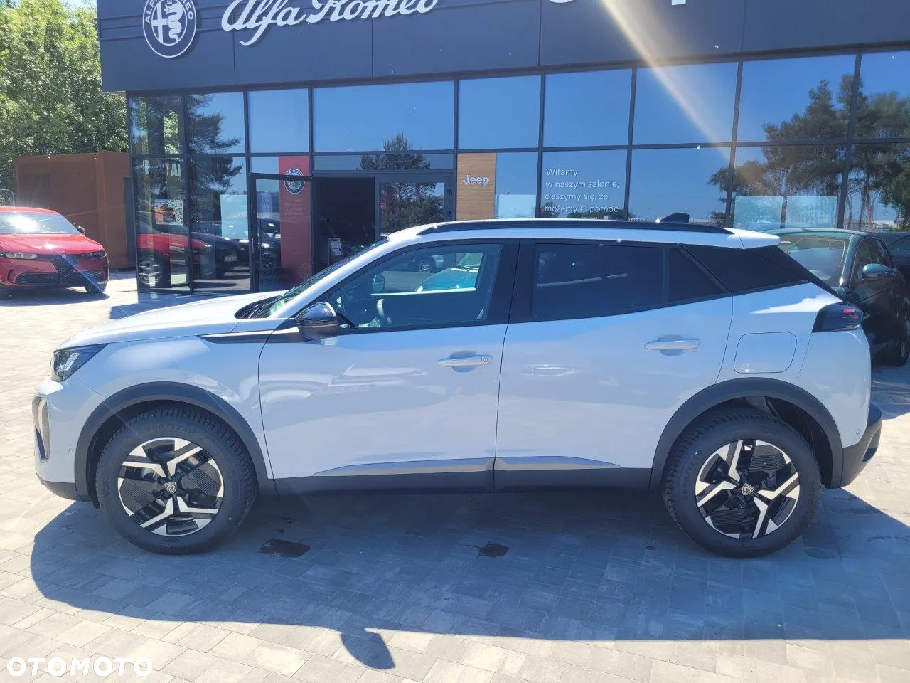 Peugeot 2008 PureTech 100 Allure S&S BVM6 - 4