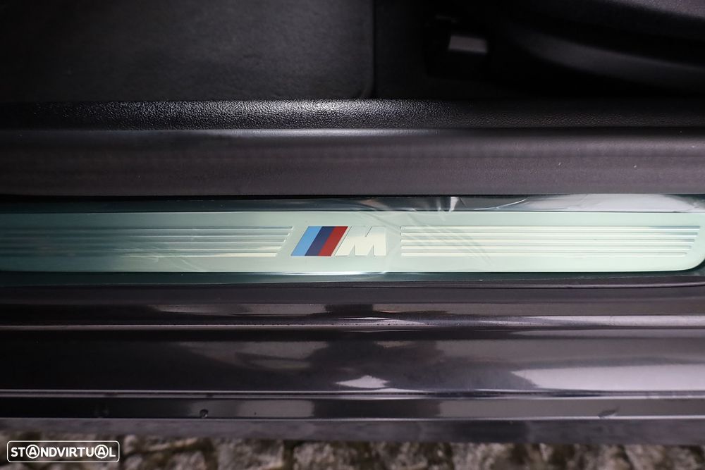 BMW 520 d Pack Desportivo M Auto - 48
