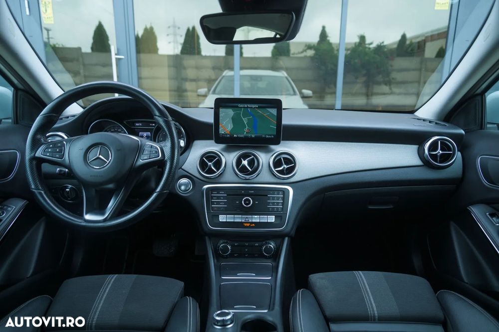 Mercedes-Benz GLA 200 7G-DCT SCORE! - 21