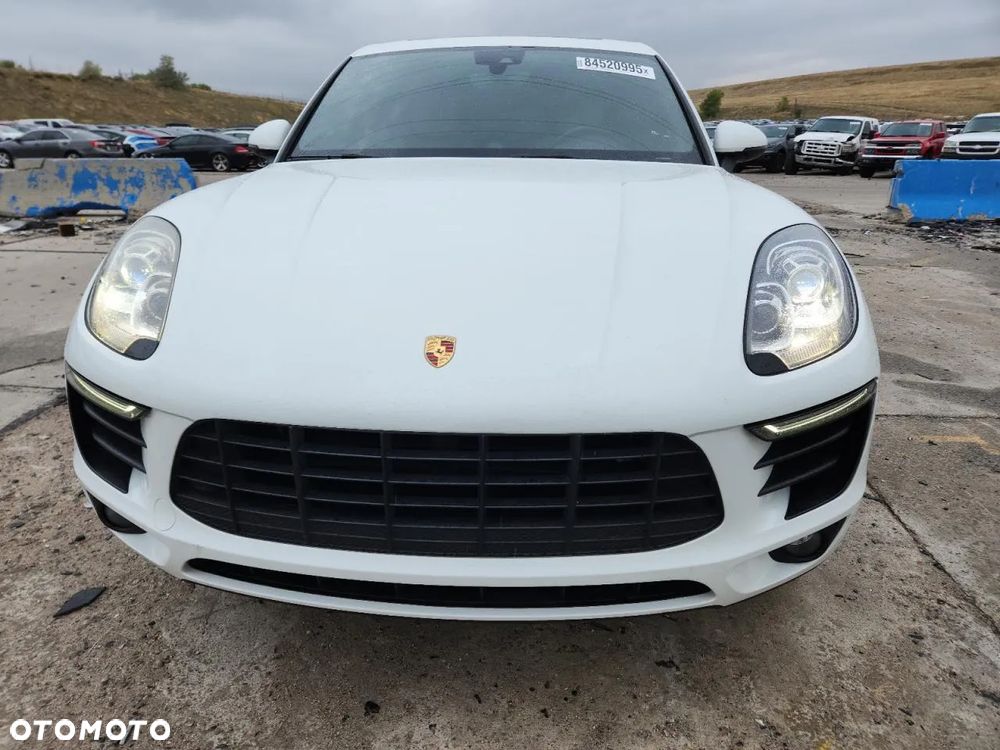 Porsche Macan S - 5