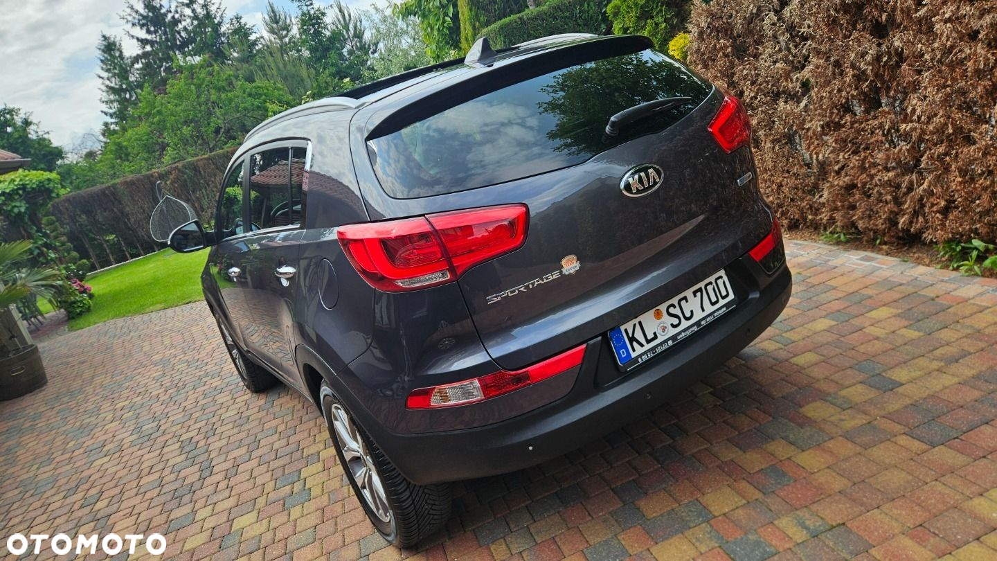 Kia Sportage 1.7 CRDI 2WD Dream-Team Edition - 6