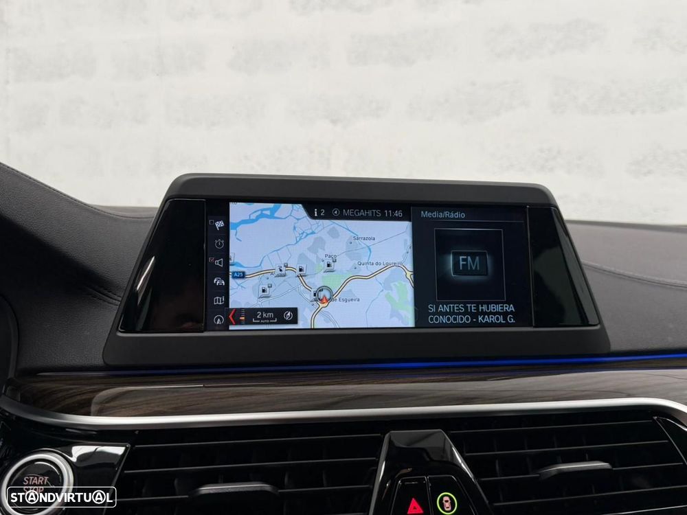 BMW 530 e iPerformance Line Luxury - 24