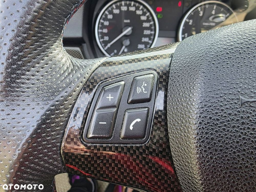 BMW Seria 3 320i Edition Exclusive - 19