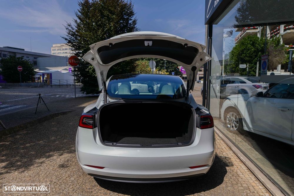 Tesla Model 3 Long Range Tração Integral - 12