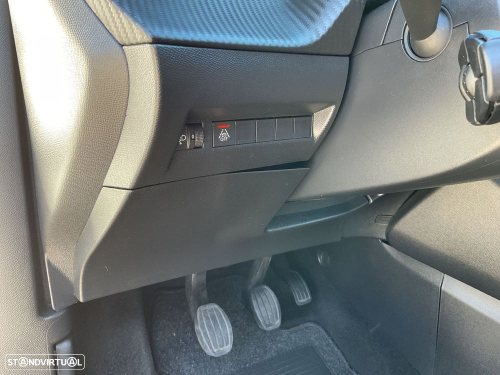 Peugeot 2008 1.2 PureTech Active - 21