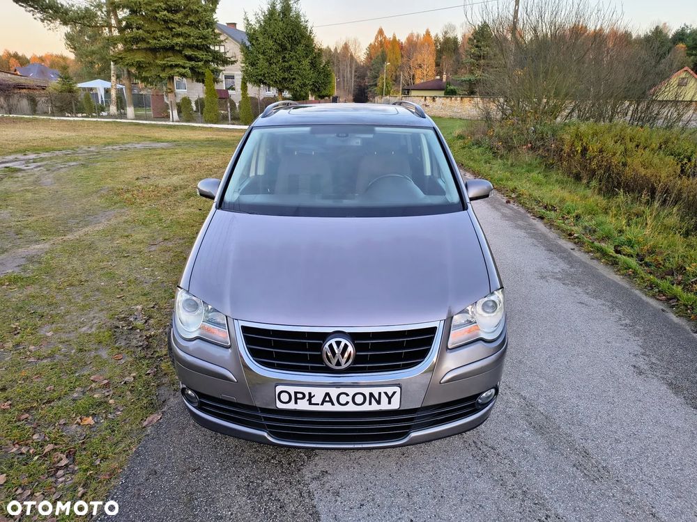 Volkswagen Touran - 25