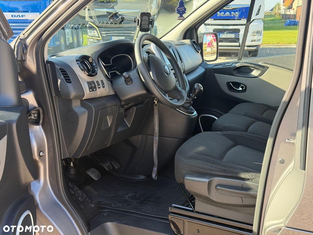 Renault Trafic - 15