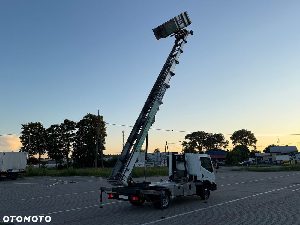 Nissan CABSTAR  2.5  DRABINA - PODAJNIK BOCKER DEKARSKO - MEBLOWY  WYSOKOŚĆ 26 M - 7