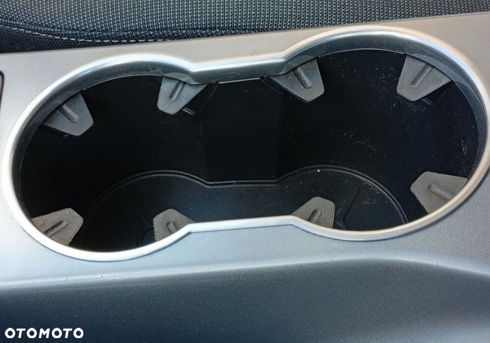 Ford Grand C-MAX - 23