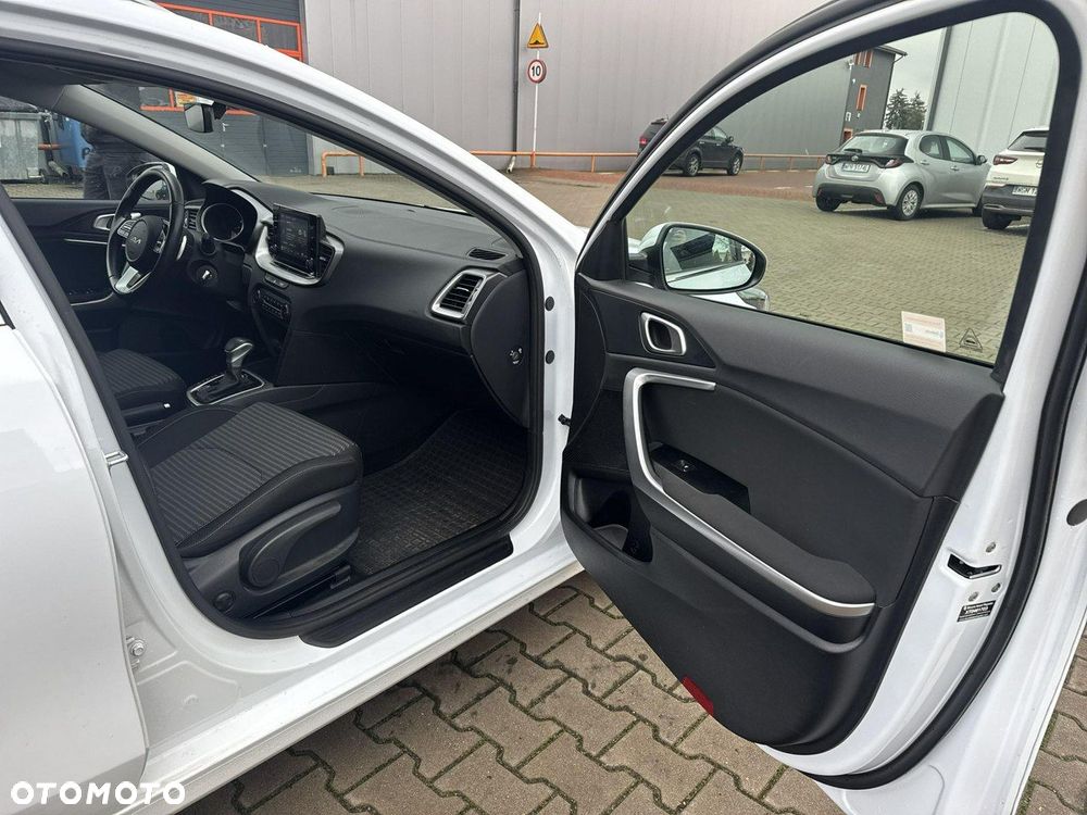 Kia Ceed 1.5 T-GDI M DCT - 19