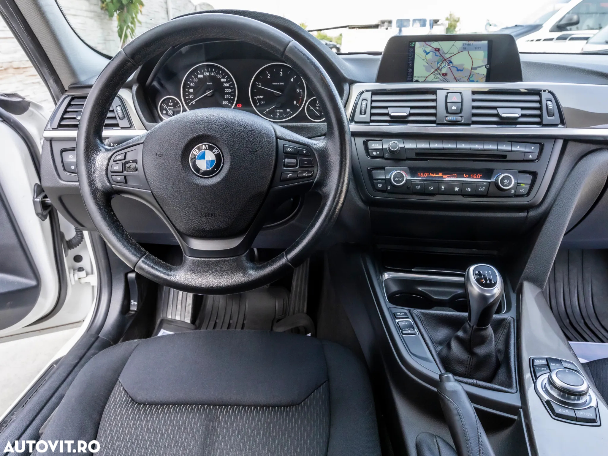 BMW Seria 3 316d - 15
