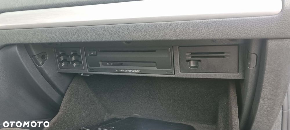 Volkswagen Golf 1.2 TSI BlueMotion Technology DSG Comfortline - 12