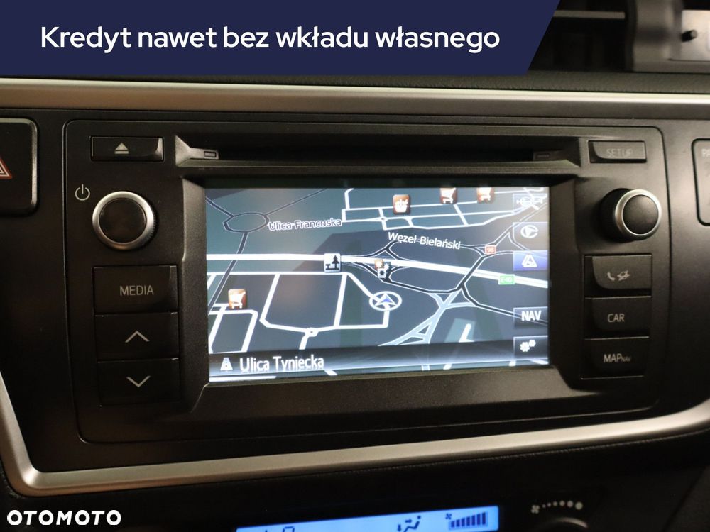 Toyota Auris - 15