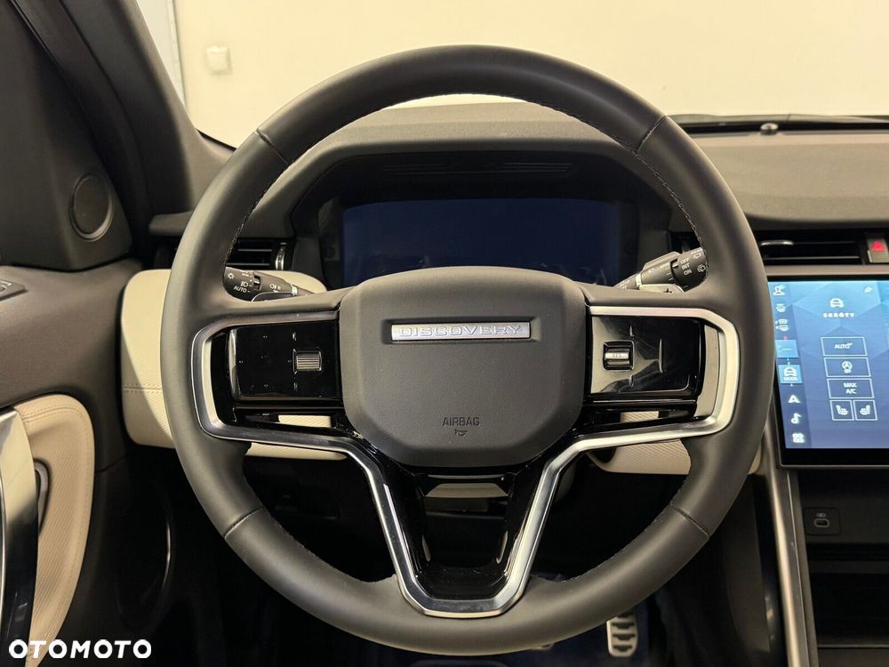 Land Rover Discovery Sport - 13