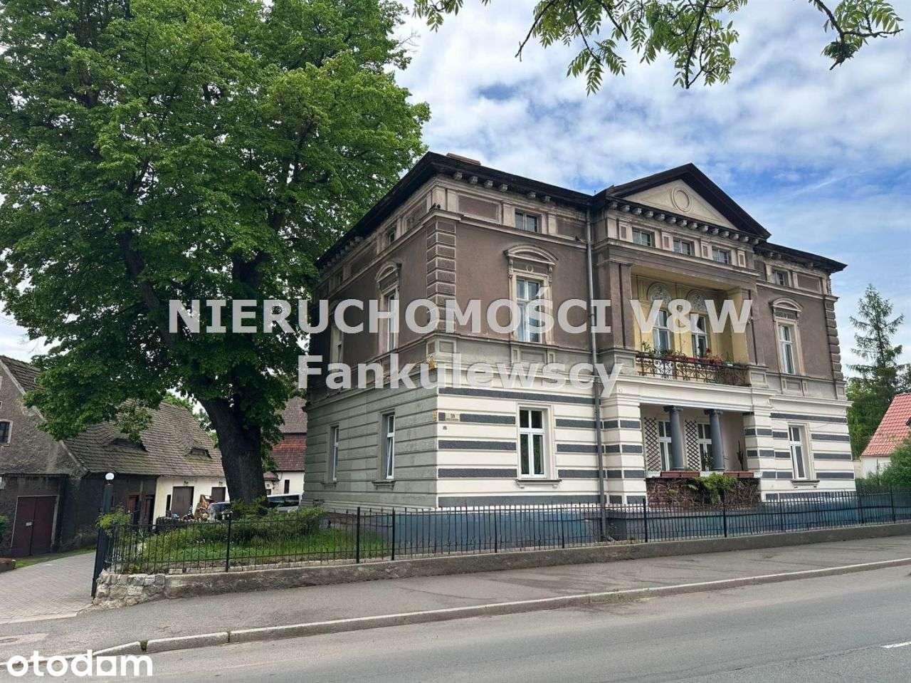 Piętru secesyjnej kamienicy- okazja