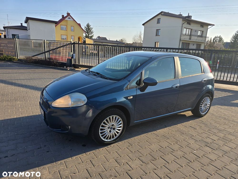 Fiat Grande Punto - 16
