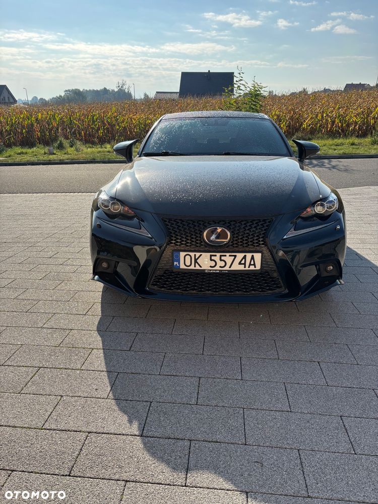 Lexus IS ver-300h-f-impression - 6