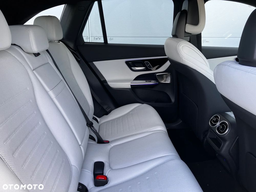 Mercedes-Benz GLC 220 d mHEV 4-Matic AMG Line - 6