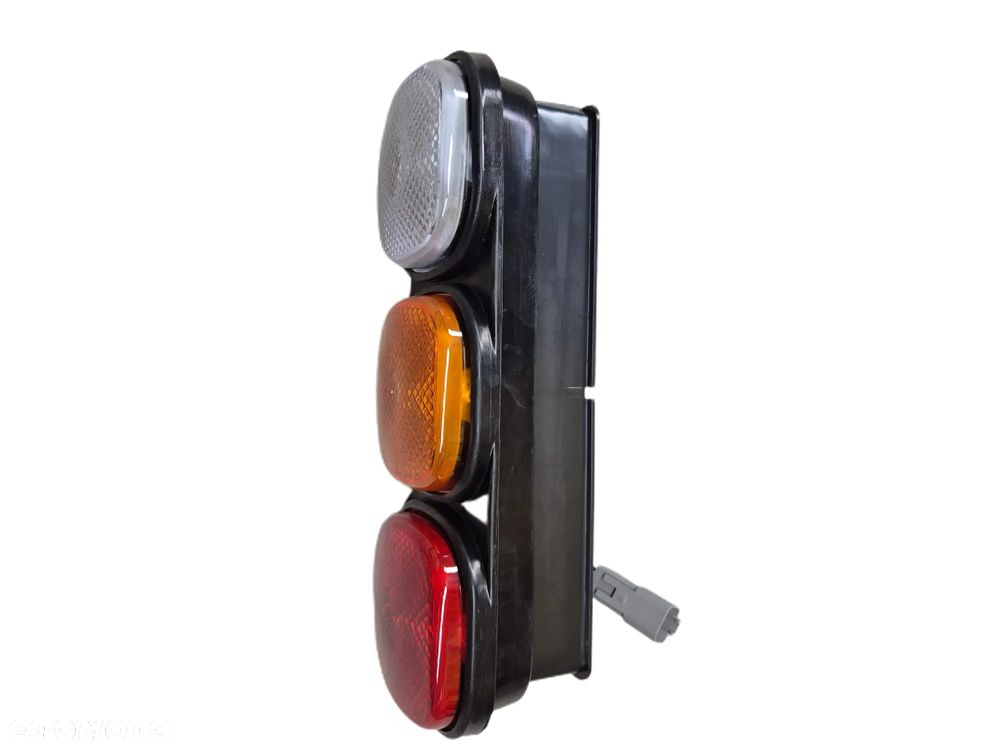 Lampa drogowa tylna pasująca do JCB Ładowarki teleskopowej 700/50129 ZAM - 3