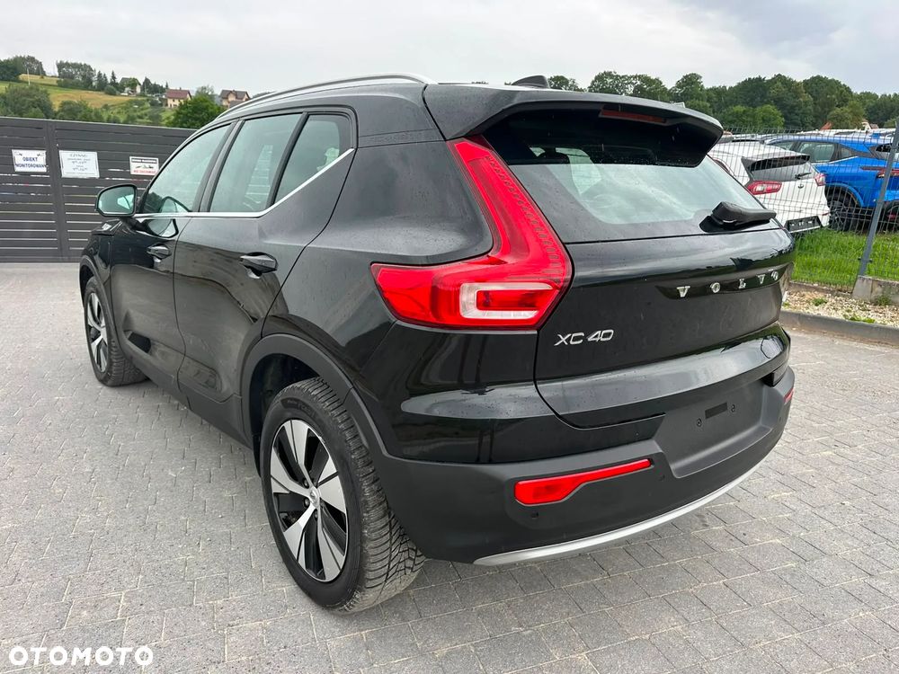 Volvo XC 40 - 4