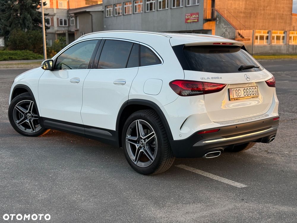 Mercedes-Benz GLA 200 d 8G-DCT AMG Line - 9