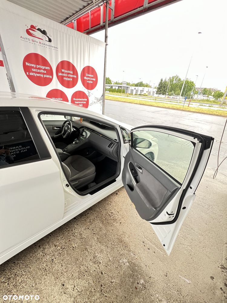 Toyota Prius - 6