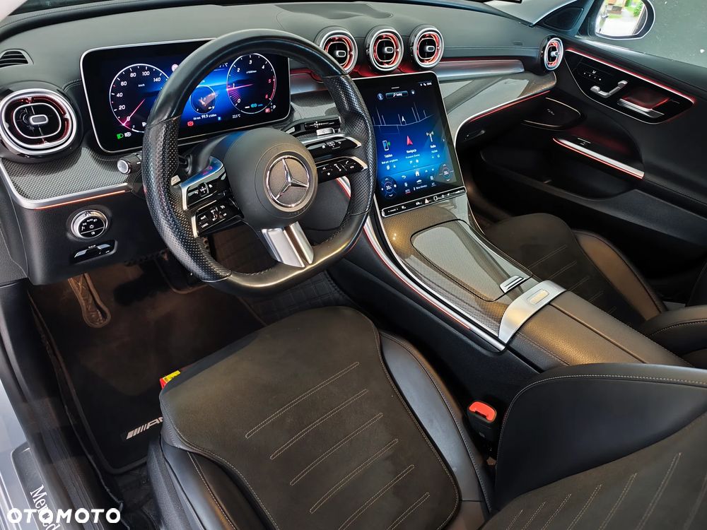 Mercedes-Benz Klasa C 220 d mHEV AMG - 37