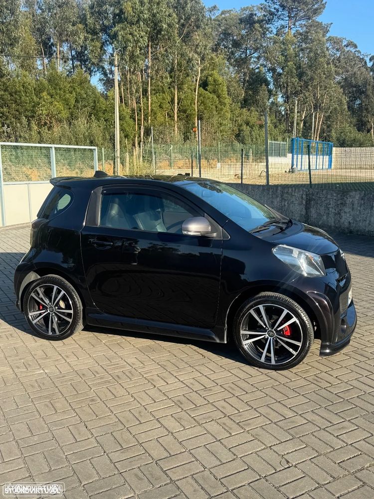 Toyota iQ 1.4 D-4D 2 EP+NAVI+Bluetooth - 2