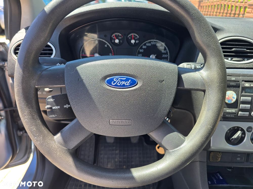 Ford Focus - 27