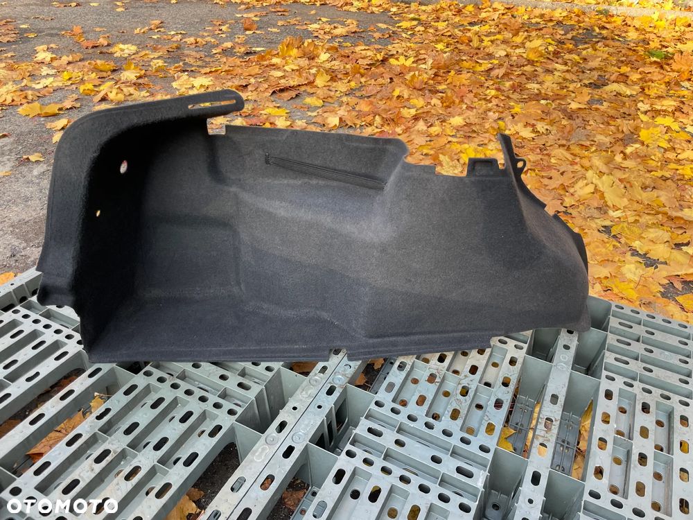 Boczki bagażnika Renault Laguna 2 5d - 5