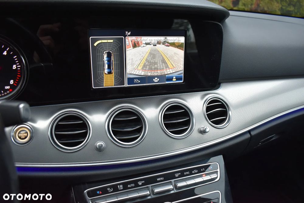 Mercedes-Benz Klasa E - 11