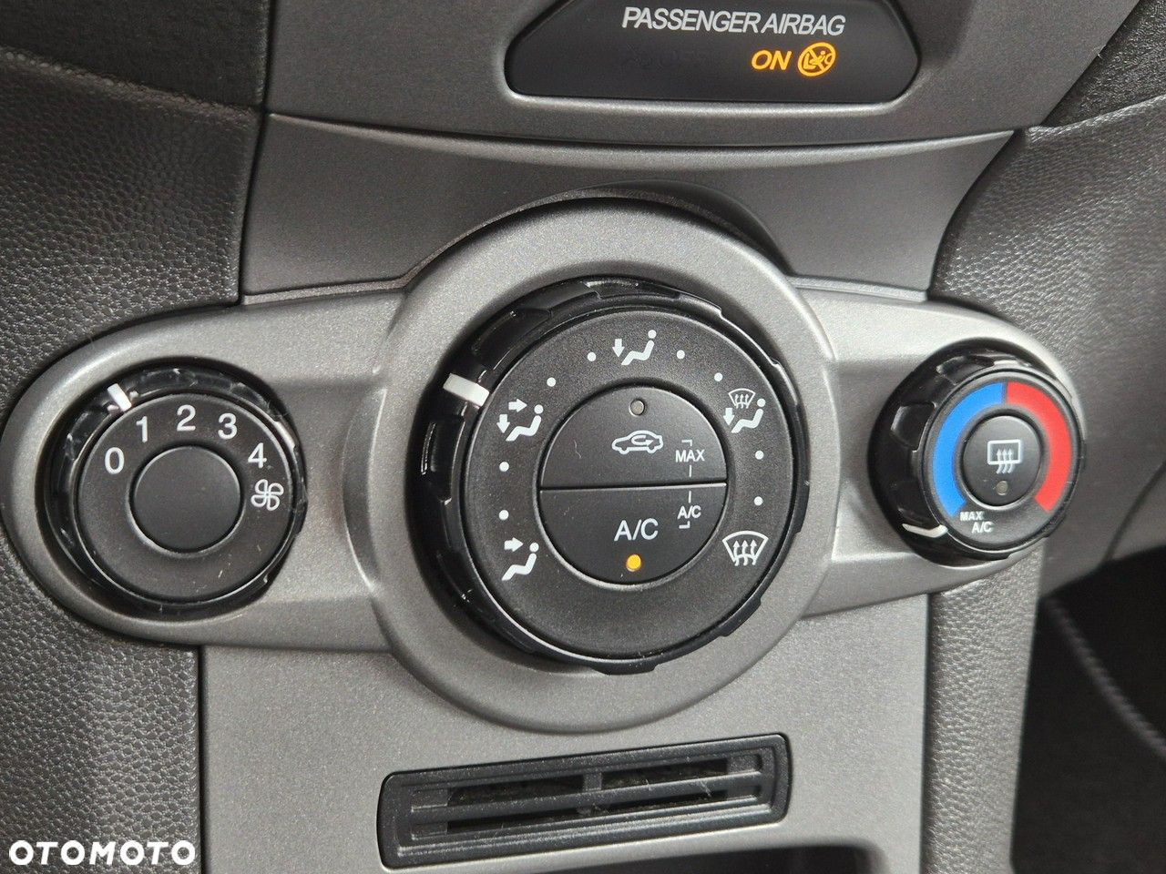 Ford Fiesta - 20