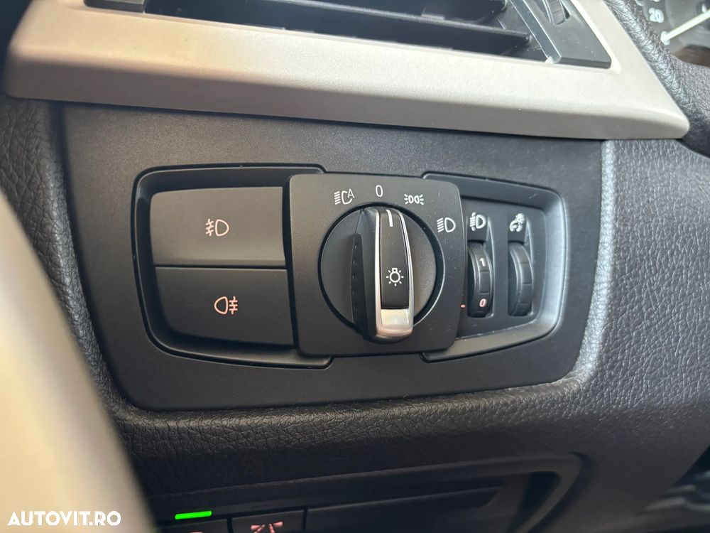 BMW Seria 3 316d Touring Aut. - 25