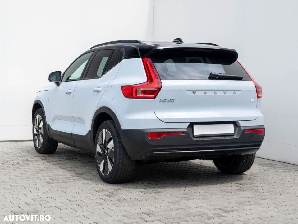 Volvo XC 40 Recharge Single Motor Extended Range RWD Plus - 3