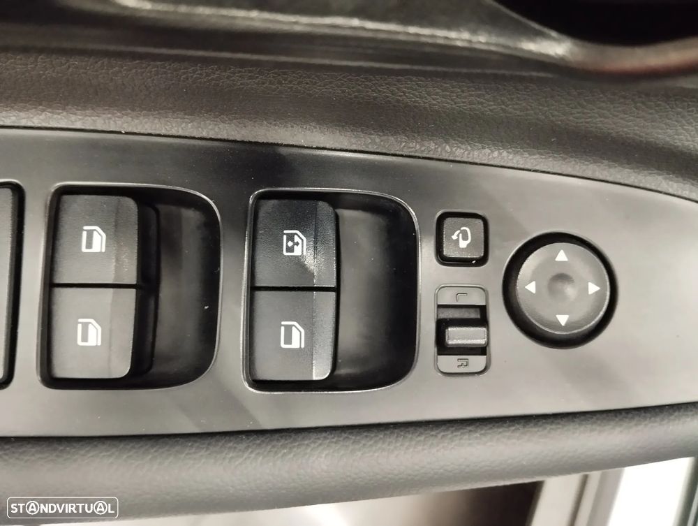 Hyundai Bayon 1.0 T-GDI Premium - 17