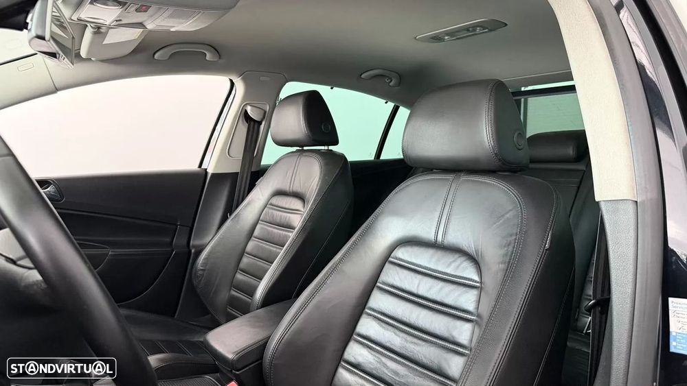 VW Passat 2.0 TDI Sport - 28
