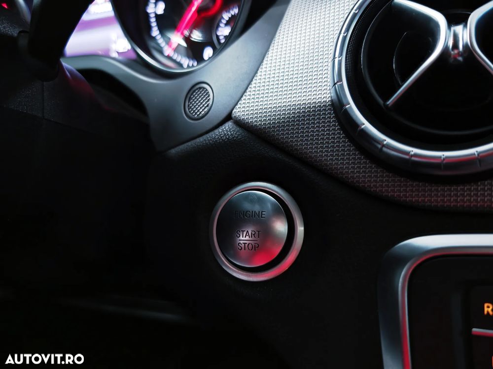 Mercedes-Benz CLA Shooting Brake 180 d 7G-DCT - 12