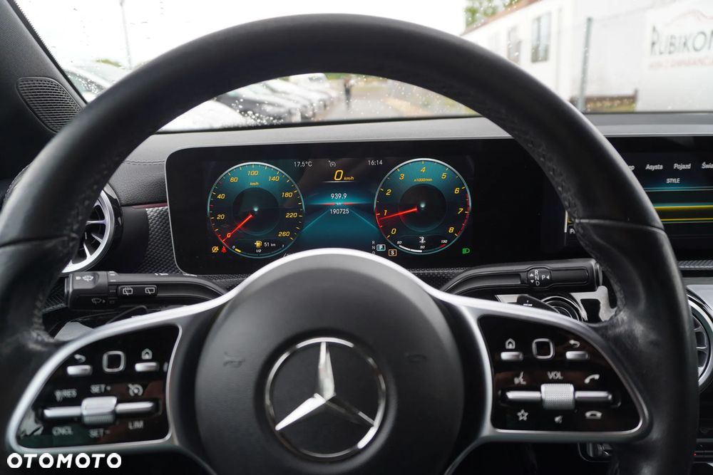 Mercedes-Benz CLA 180 7G-DCT Edition Progressive Line - 24