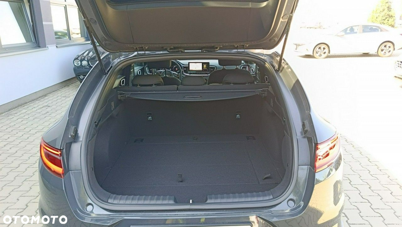 Kia ProCeed 1.5 T-GDI GT Line - 33