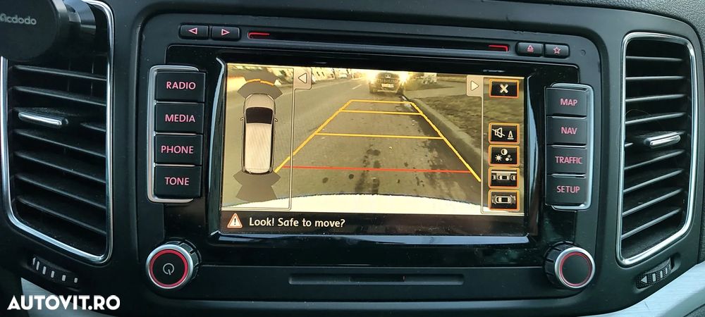 Volkswagen Sharan 2.0 TDI DSG Blue Motion Highline - 14