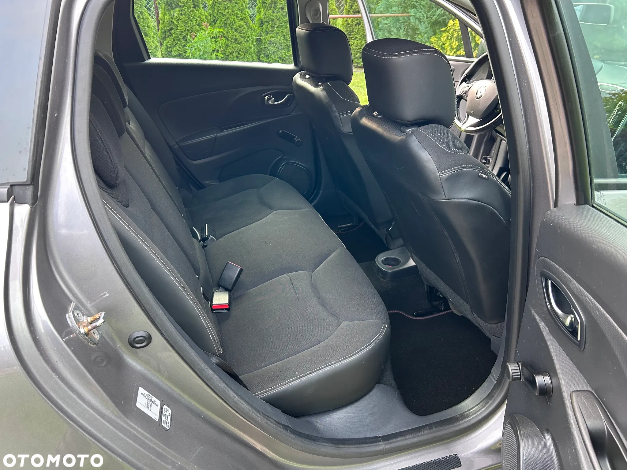 Renault Clio - 10