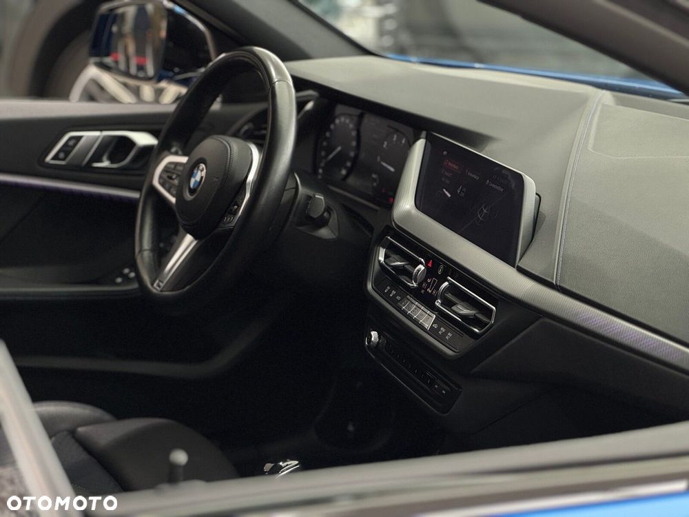 BMW Seria 1 118i M Sport - 38