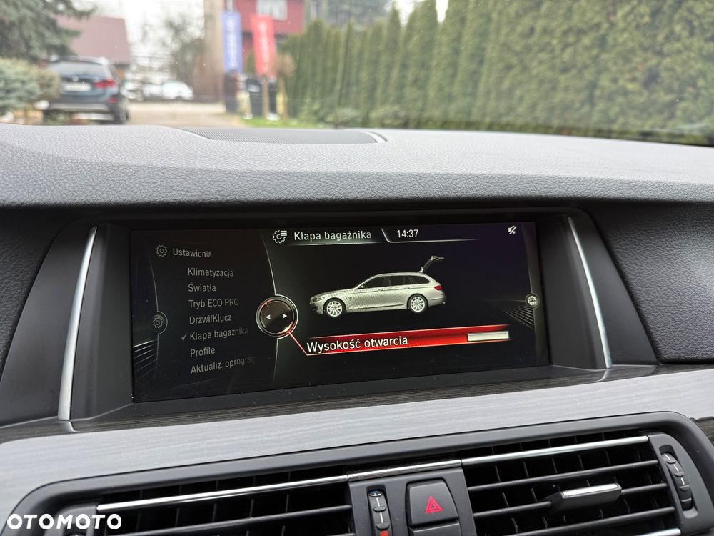 BMW Seria 5 525d Luxury Line - 32