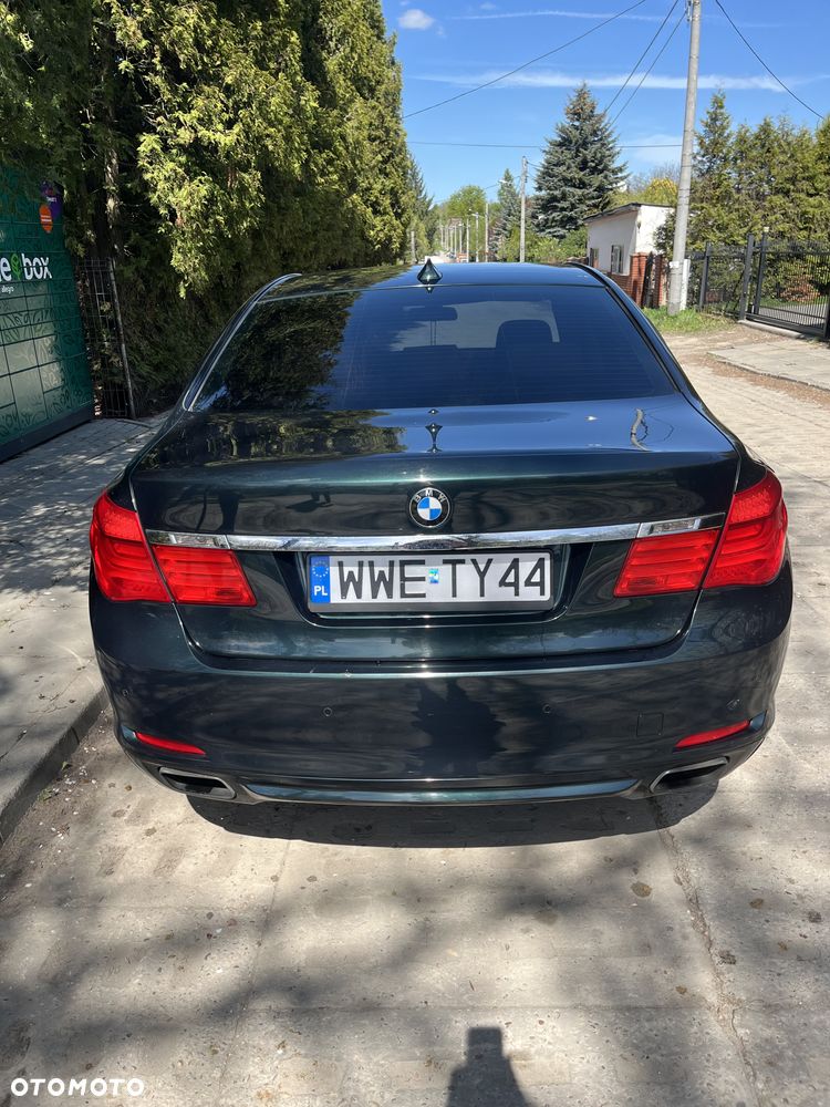 BMW Seria 7 740i - 3