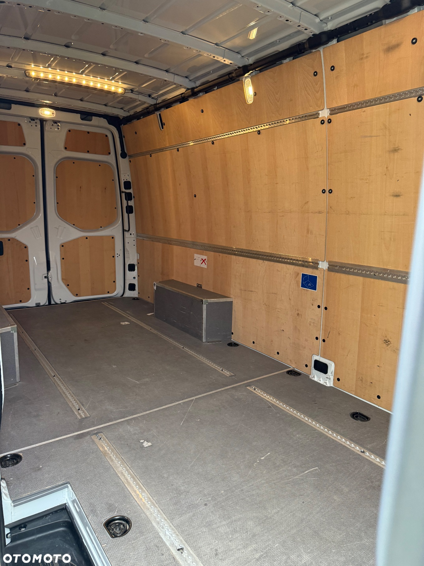 Mercedes-Benz Sprinter Maxi - 10