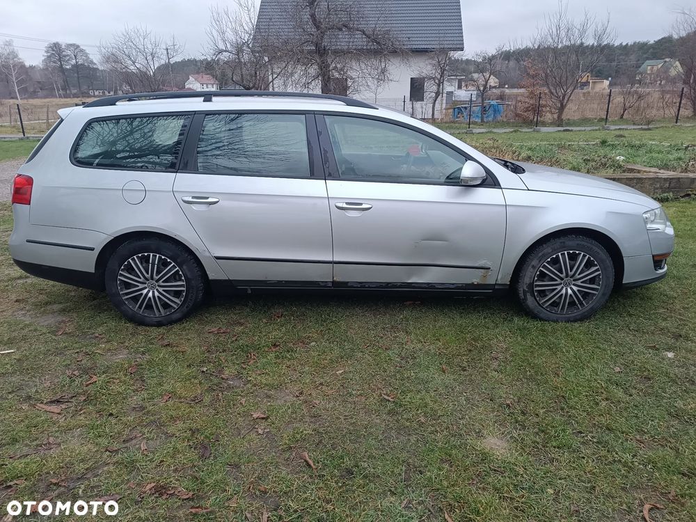 Volkswagen Passat 2.0 TDI Comfortline - 4
