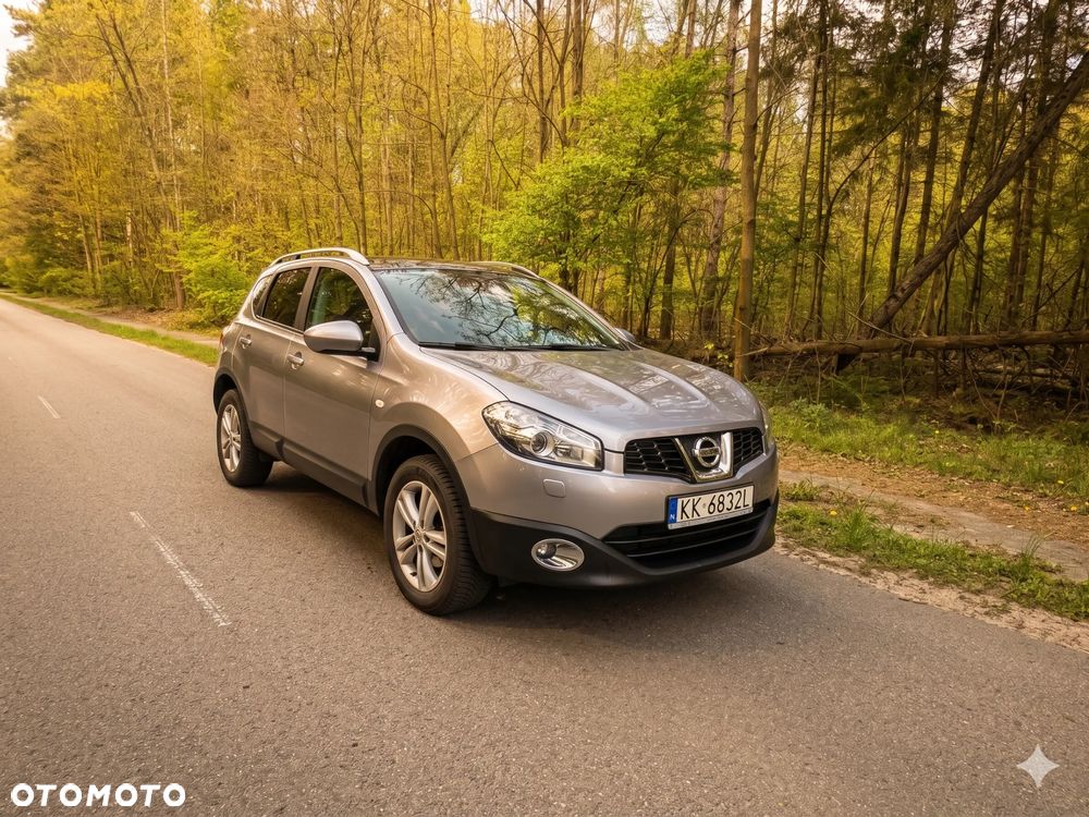 Nissan Qashqai 2.0 Tekna CVT - 2