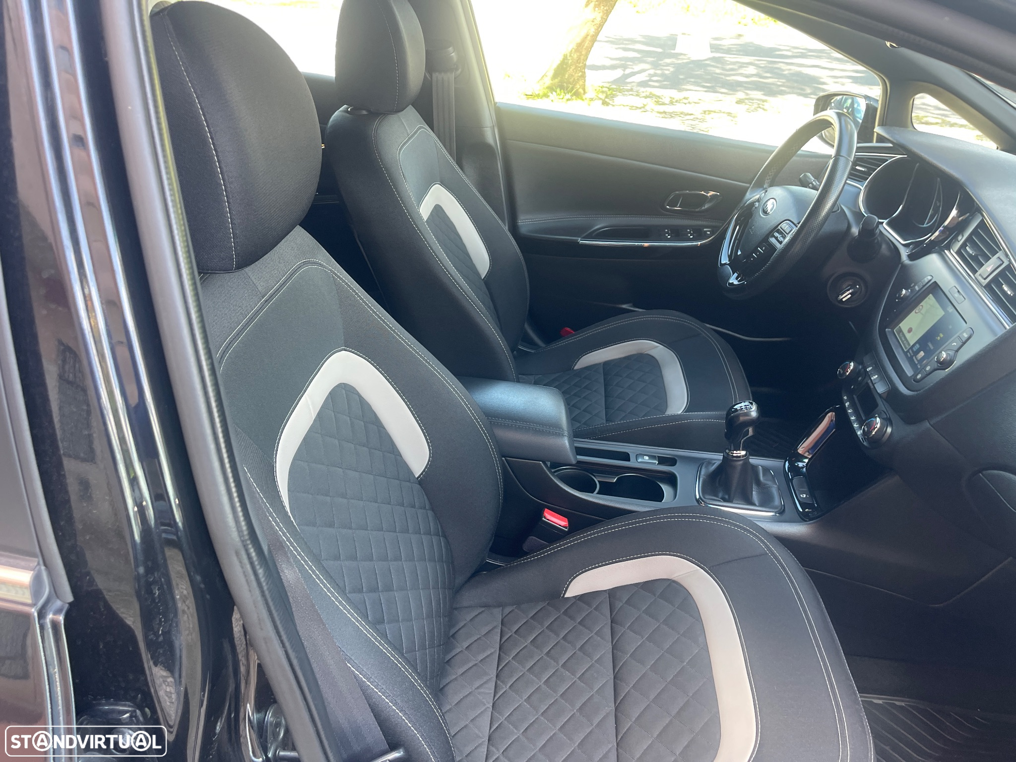 Kia Ceed 1.6 CRDi GT Line - 13